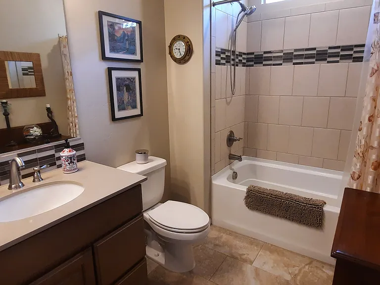 2433 E Josephine View Dr — Photo 12