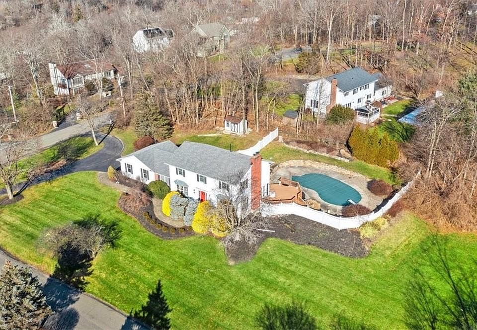 1st image of 14 Ashley Drive