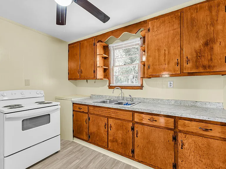 4361 Royal Harbor Rd — Photo 6