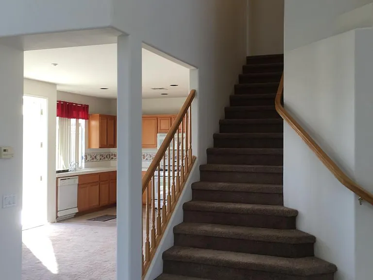 671 Bennett Ave — Photo 2