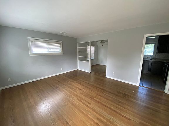 3rd image of 402 Raines Ave