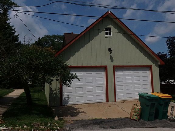 2nd image of 509 Singer Ave