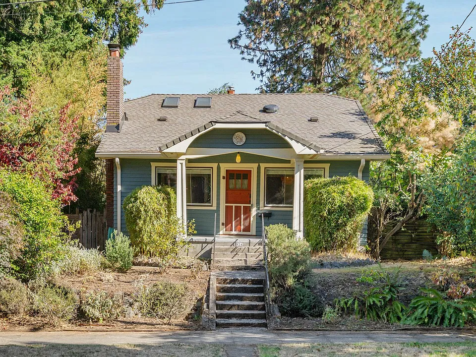 5924 NE 29th Ave
