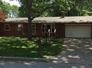 1391 Beechview Dr, Vermilion, OH 44089