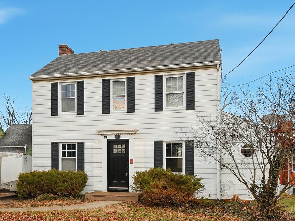 1st image of 440 W Sharon Rd