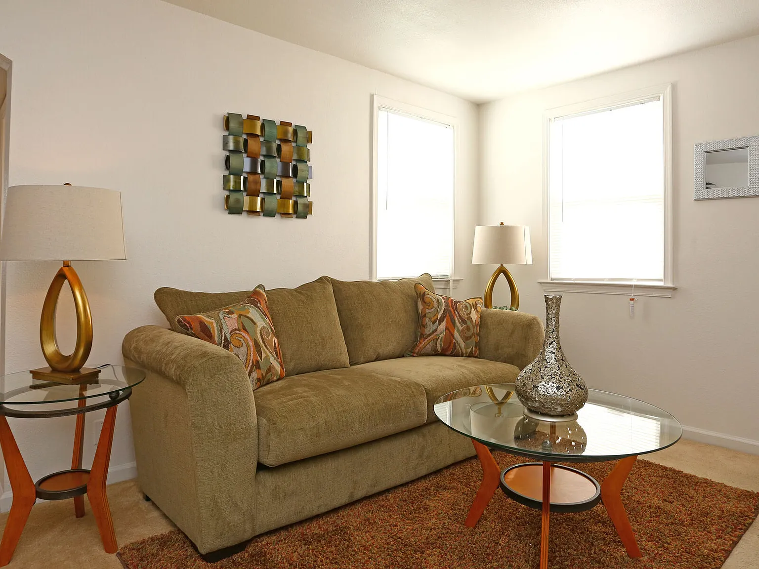 Sterling Oaks Apartments — Photo 4