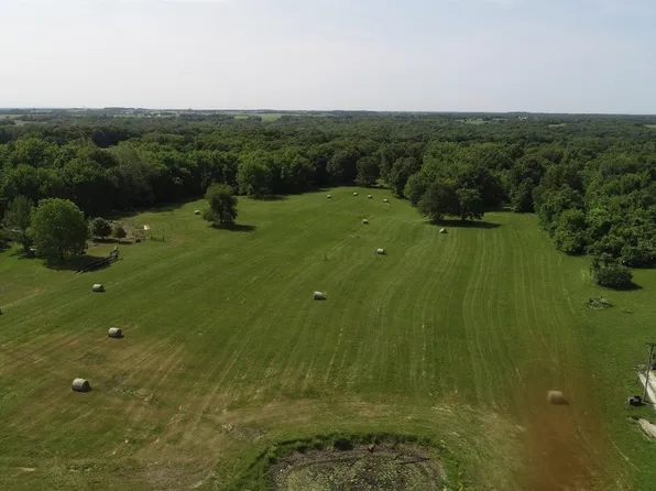 569 Route Hwy #108, Eldred, IL 62027