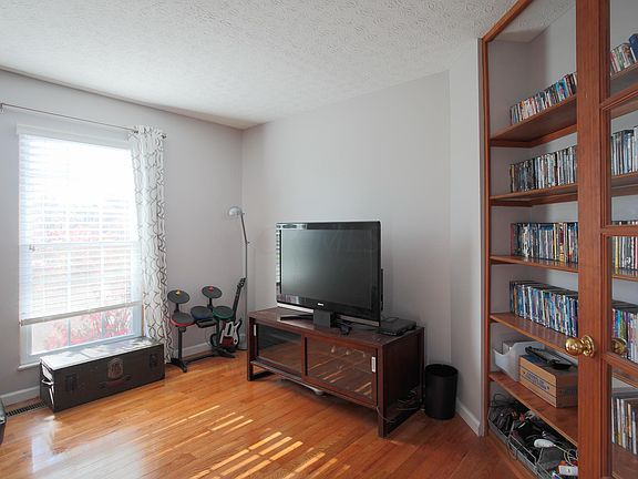 5th image of 12198 Derby Ct NW