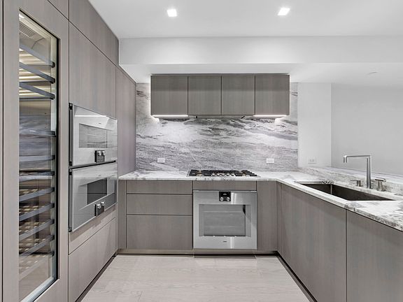 5th image of 500 W 18th St #W5a
