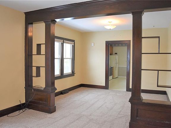 3rd image of 525 Cottage Ave