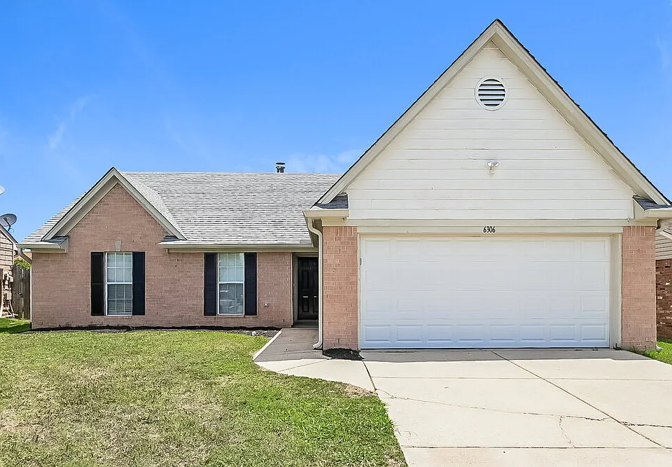 6306 Magnolia Lakes Dr
