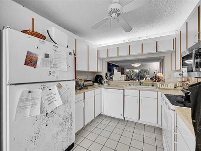 7292 S Devon Dr #302, Tamarac, FL, 33321