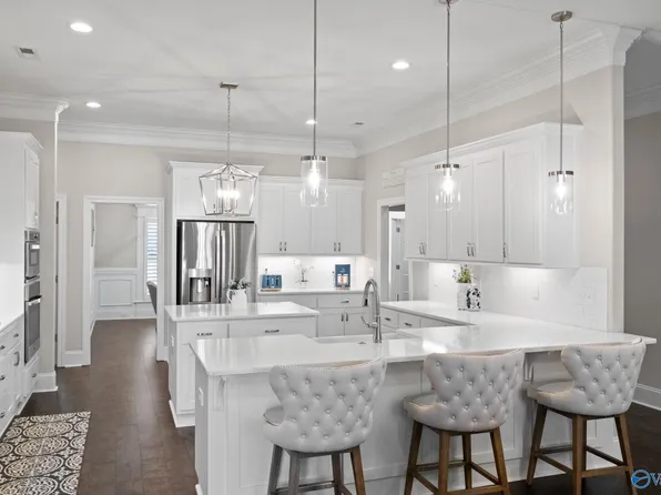 1303 Pecan Point Way, Huntsville, AL 35803