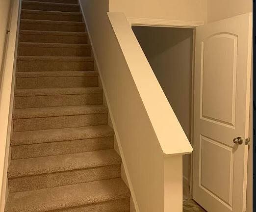 4th image of 605 Minnestott Way