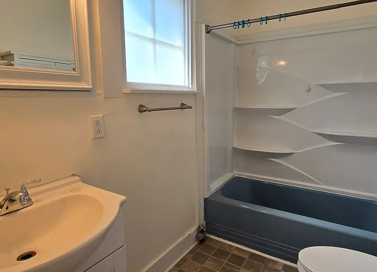 40 Maple Grove Ave #2 — Photo 6