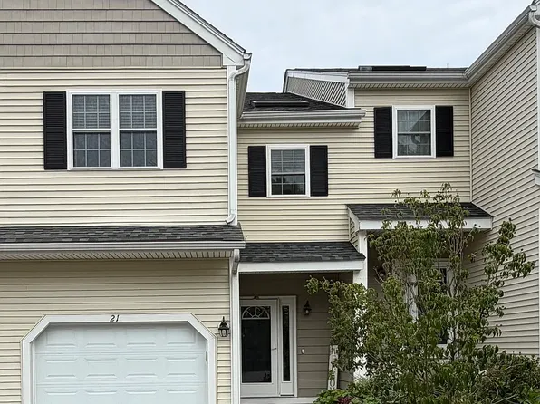 21 Azalea Ln, Grafton, MA 01519