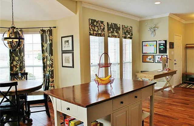 629 Rothschild Ln — Photo 25