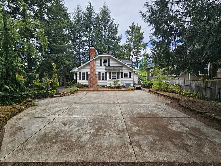 6306 SW 30th Ave — Photo 4