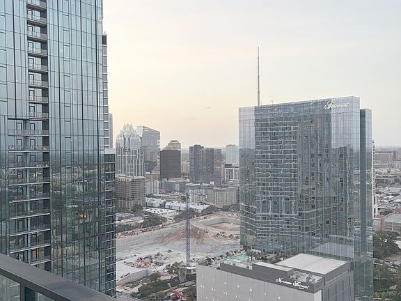 5th image of 84 East Ave #3402