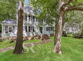 4307 Burgess House Ln, North Chesterfield, VA 23236