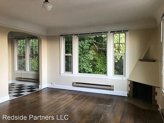 3rd image of 2250 Bonair Pl SW APT 303