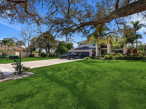 3rd image of 3541 Carlton Lane