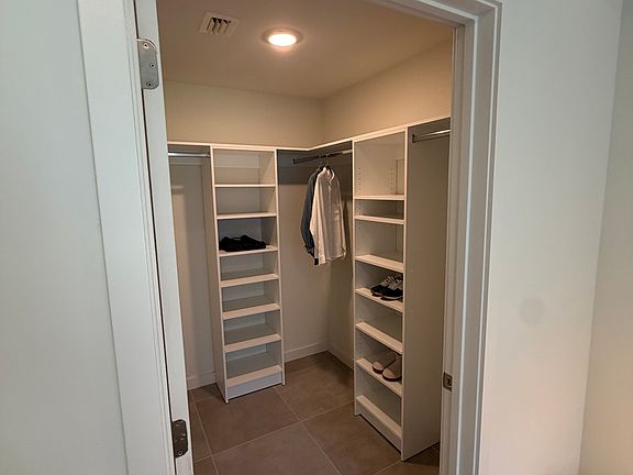 5th image of 285 NW 32nd St #S