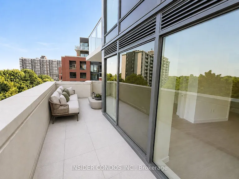 4010 Eglinton Ave W #504 — Photo 29