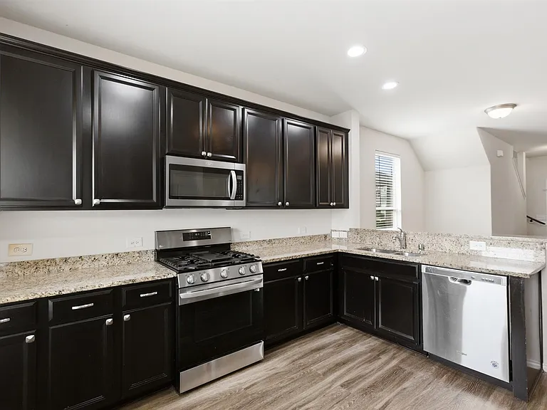 5718 Savanna Pasture Rd — Photo 9