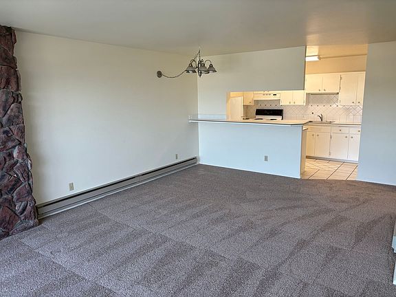 5th image of 2500 Gilman Dr W APT 403