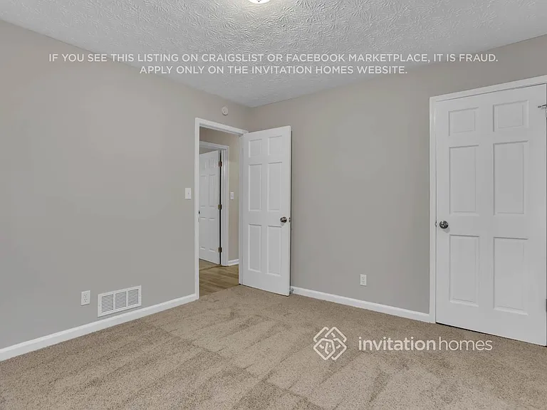 835 Brompton Ct — Photo 15