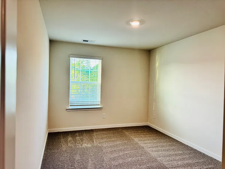 Additional bedroom 1