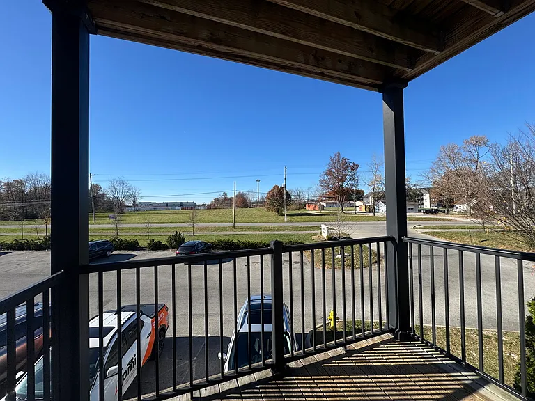 Jefferson Pointe — Photo 11