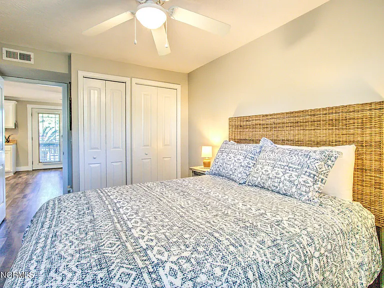 205 Florence Ave #4 — Photo 21
