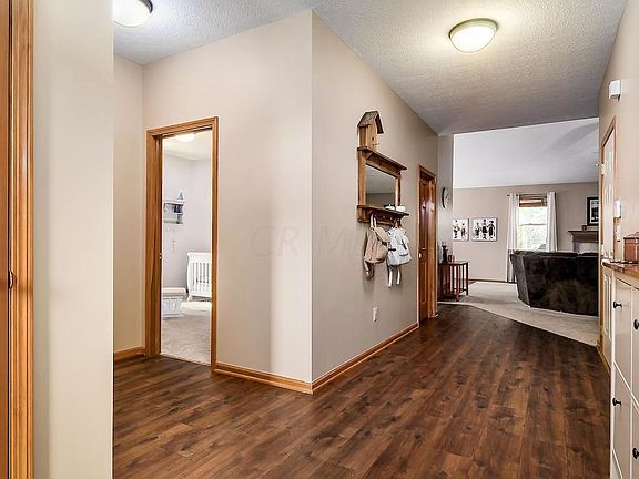 3rd image of 5203 Finch Ln