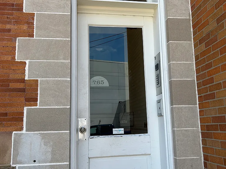 765 Broughton St #3 — Photo 2