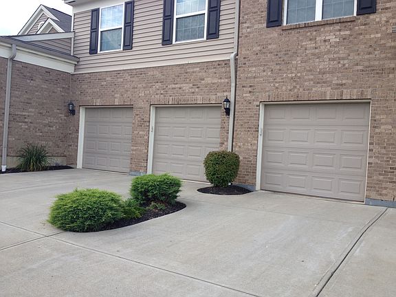 Garage (Middle garage)