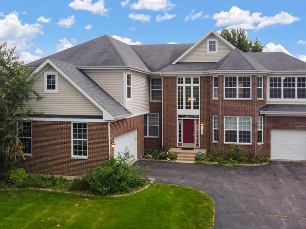 165 Sunflower Ln, Bartlett, IL 60103