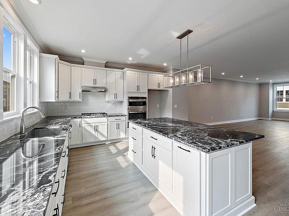 3rd image of 7252 Abington Way #50302
