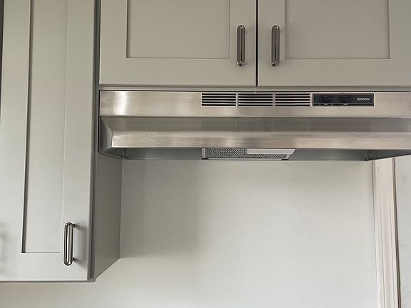3rd image of 1547 Dover Dr #1547