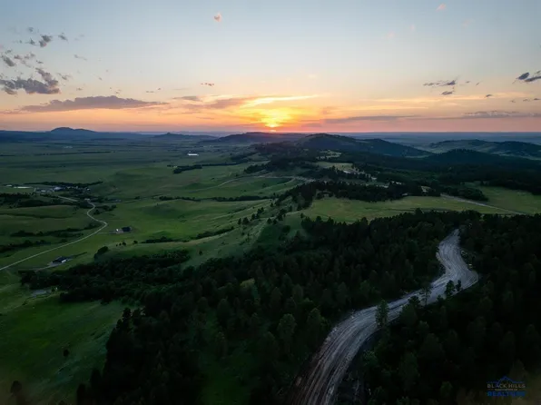 24 Three Peaks Pass Rd, Whitewood, SD 57793