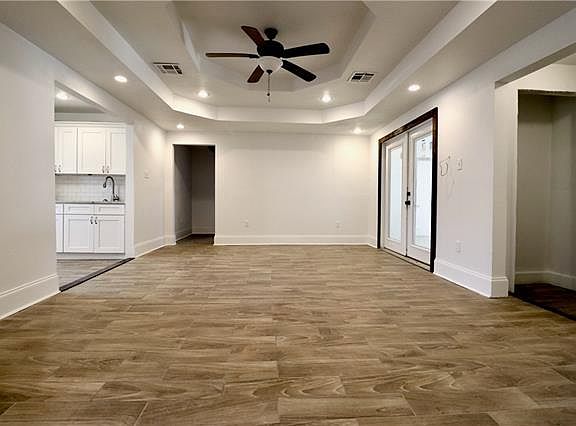 2nd image of 5106 Montegut Dr