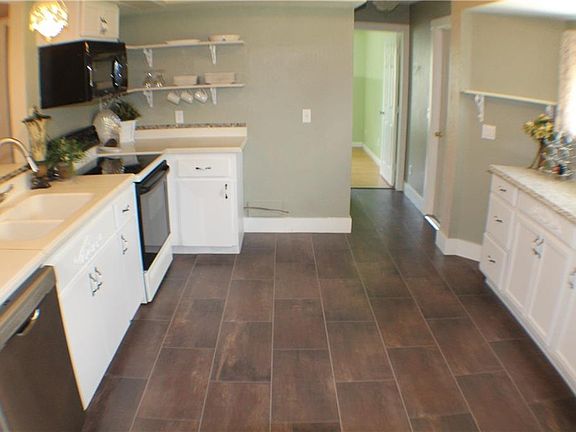 5th image of 4686 Atwater Dr