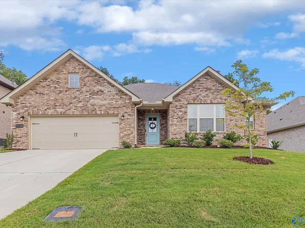 2120 Big Leaf Dr SW, Huntsville, AL 35803