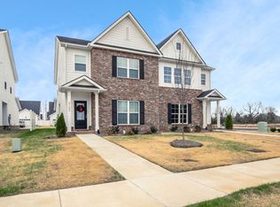 2102 Barringer Ln, Murfreesboro, TN 37128