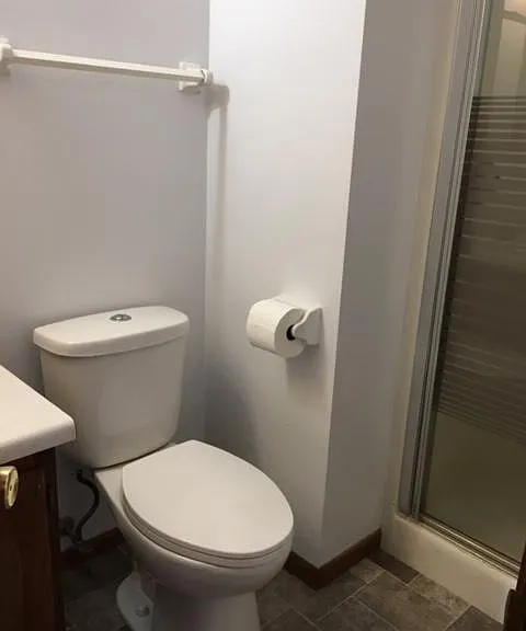 4040 Fountain Plaza Dr — Photo 4