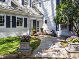 25 Bridle Trl, Darien, CT 06820