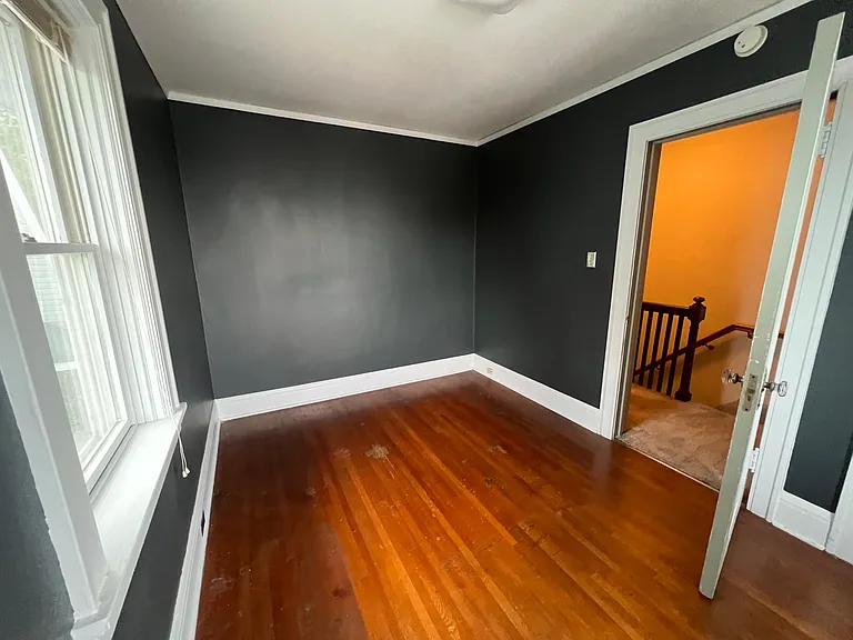 1730 E 2nd St — Photo 12