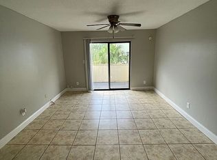8622 Tangle Vine Ln APT 204, Tampa, FL 33614