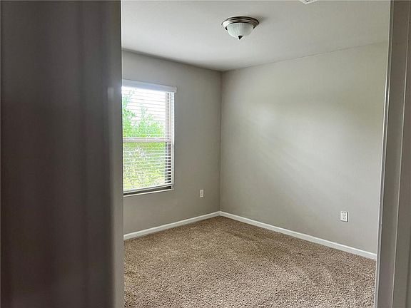 2nd image of 1518 Majesty Loop